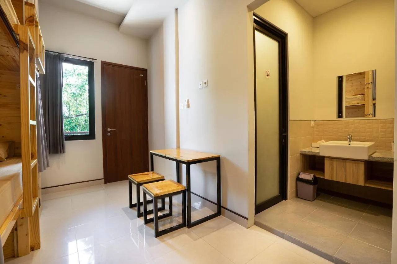 K Hostel Seminyak Indonesia